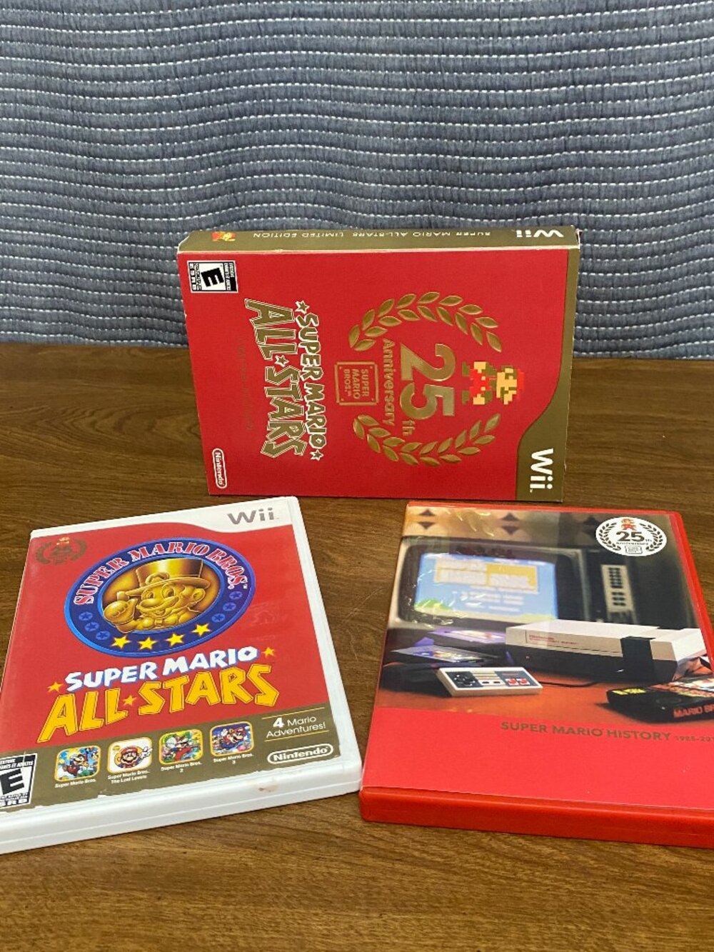 Wii Super Mario All Stars 25th Anniversary Limited Edition Box Set Video Game